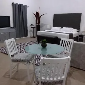 Junior Privada 7 Min Del Aeropuerto Habitación en casa particular